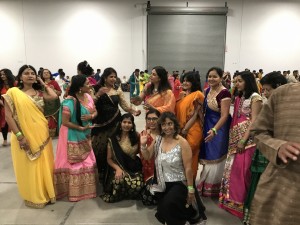 Gujarati Cultural Assocn Garba-Dandia Dance 2017-09-23 (16)