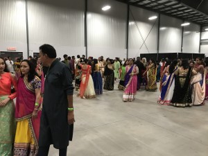 Gujarati Cultural Assocn Garba-Dandia Dance 2017-09-23 (2)